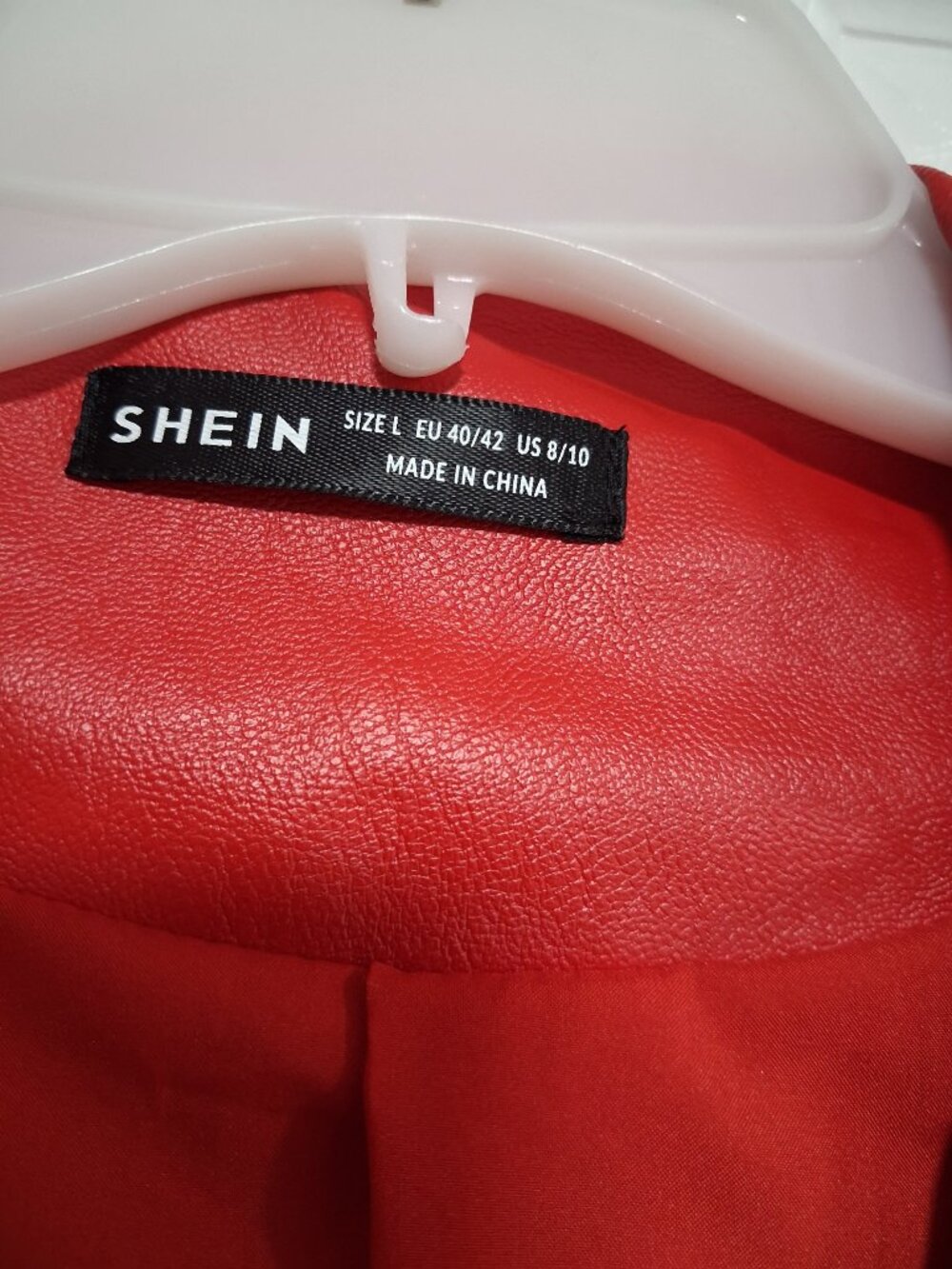 Red leather jacket - Picture 2 of 5